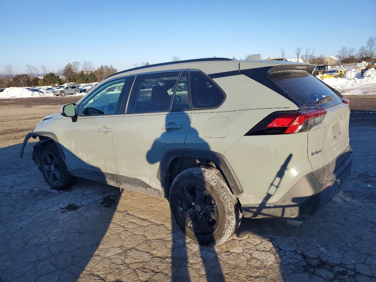 2021 Toyota Rav4 Xle - zdjęcie 2