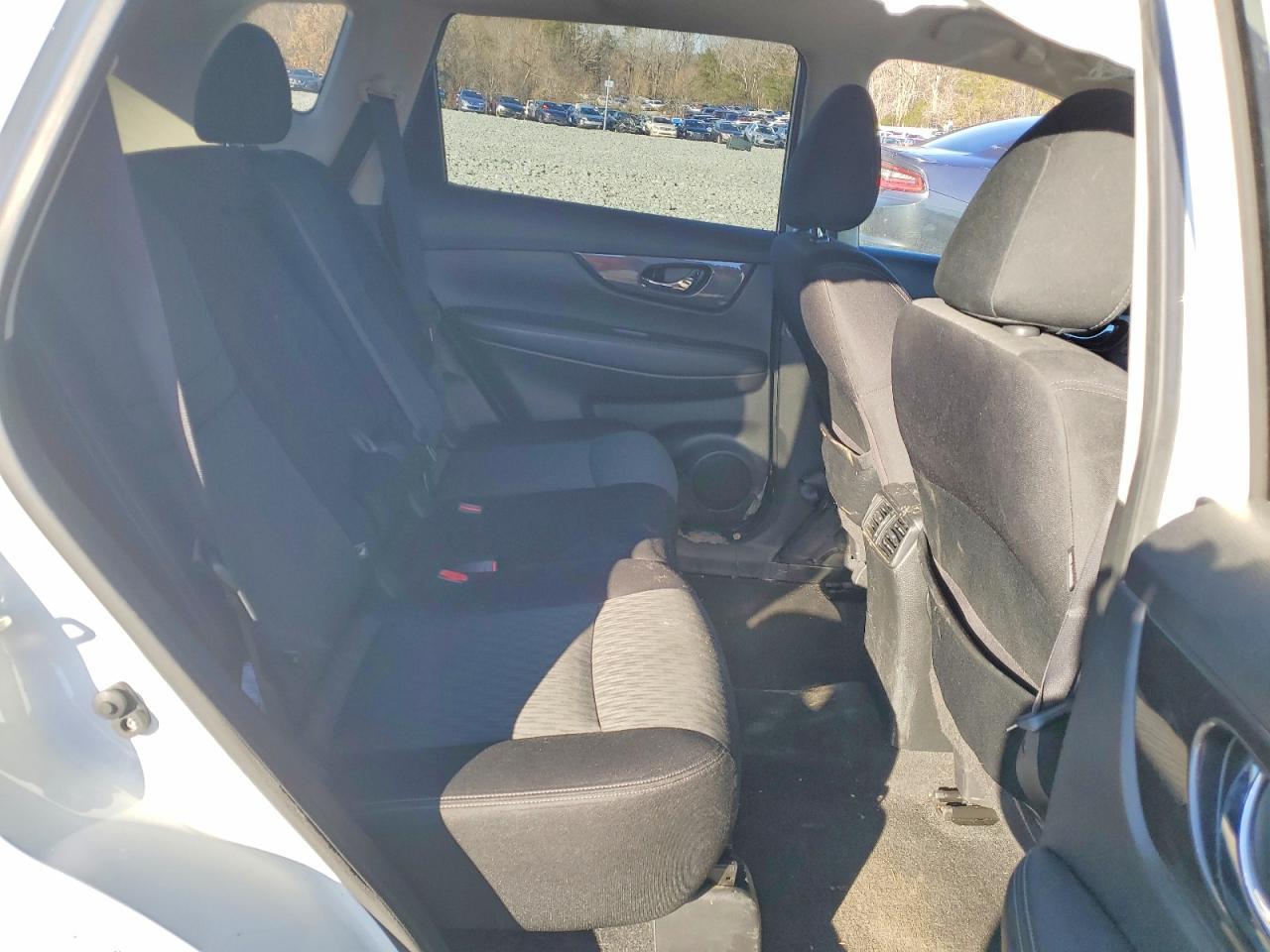 2020 Nissan Rogue Sv - zdjęcie 10