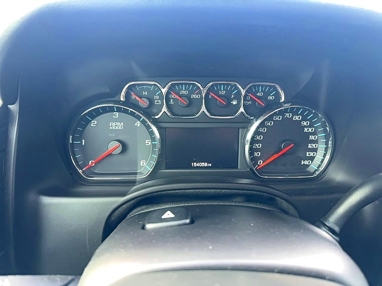 2017 Chevrolet Suburban C1500 Premier - zdjęcie 8