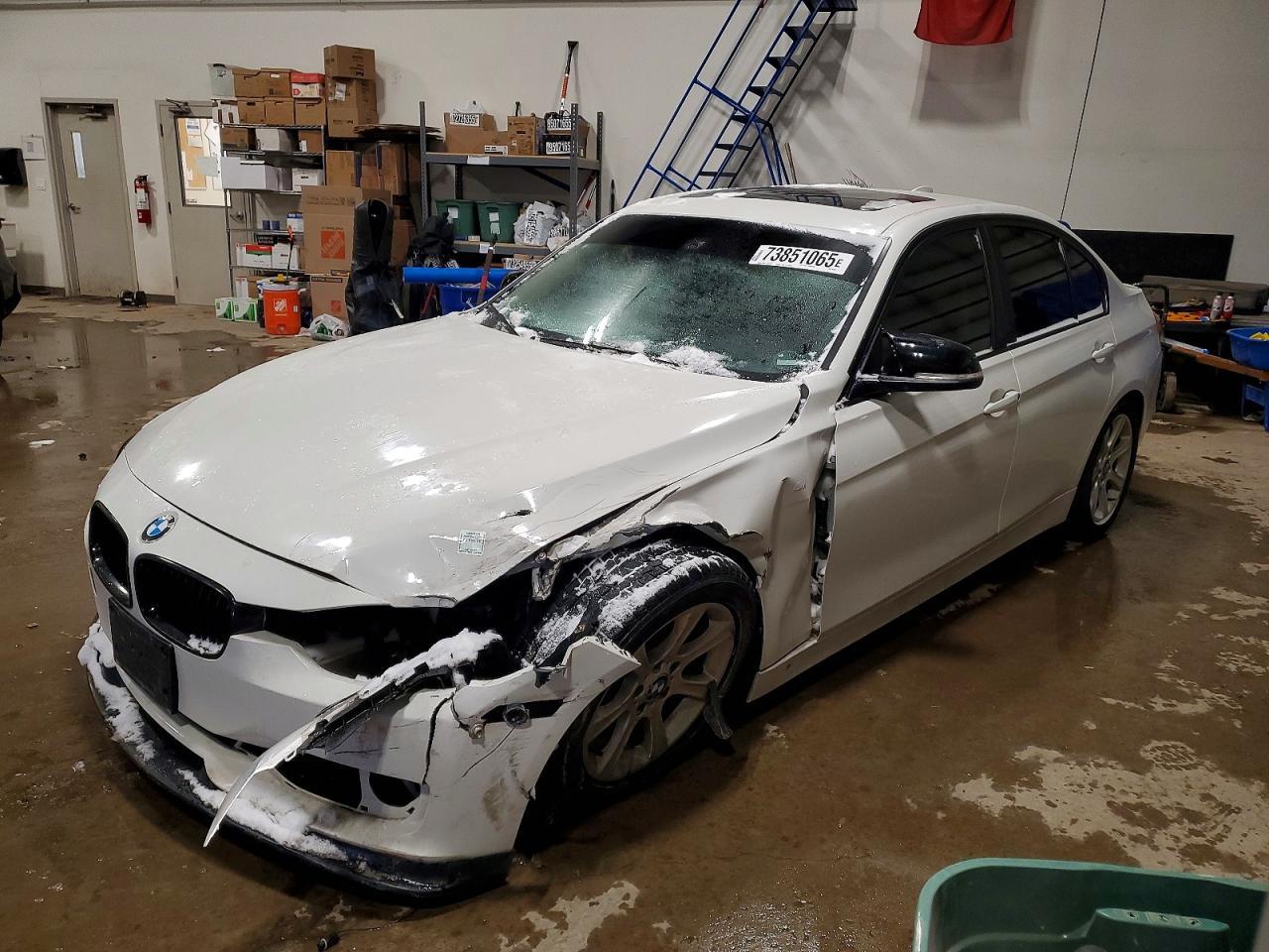 2013 BMW 320 I - zdjęcie główne