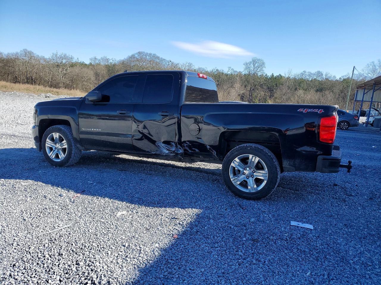 2016 Chevrolet Silverado K1500 Custom - zdjęcie 2