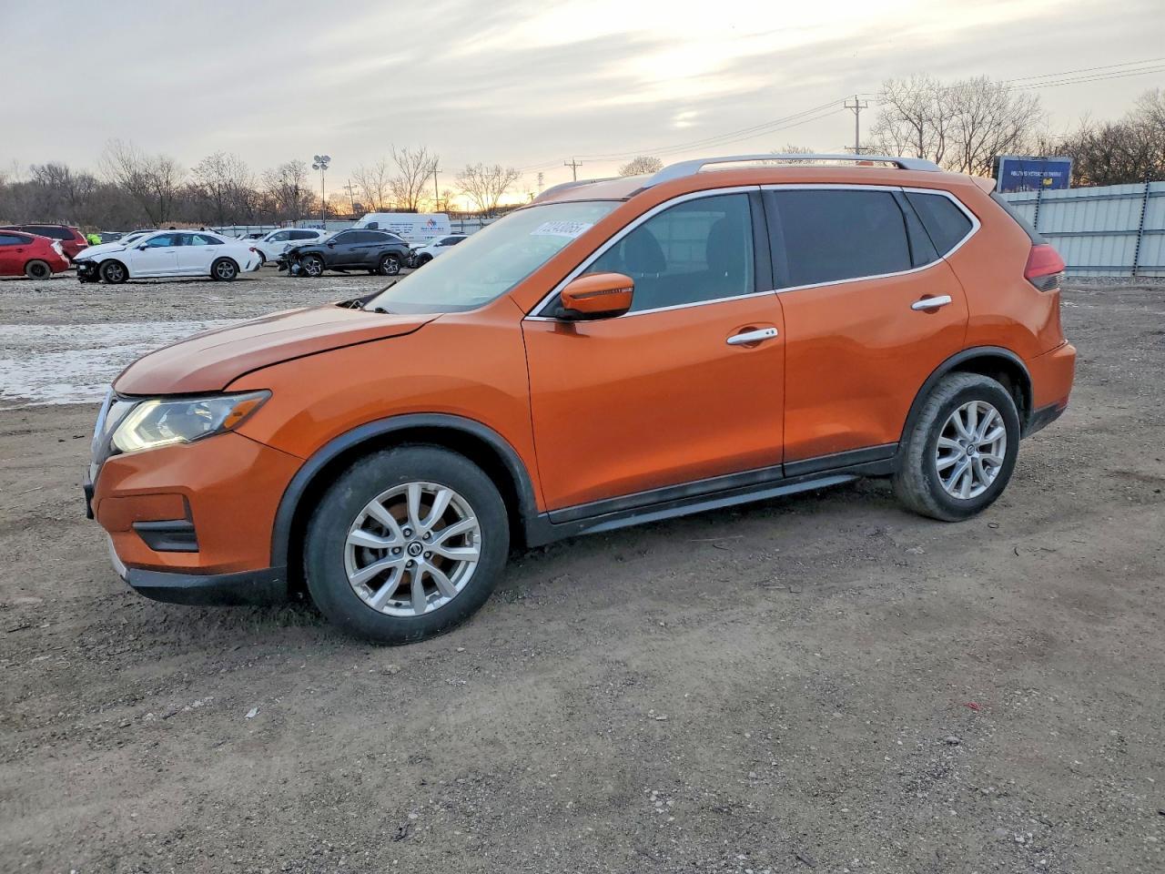 2017 Nissan Rogue S - zdjęcie główne