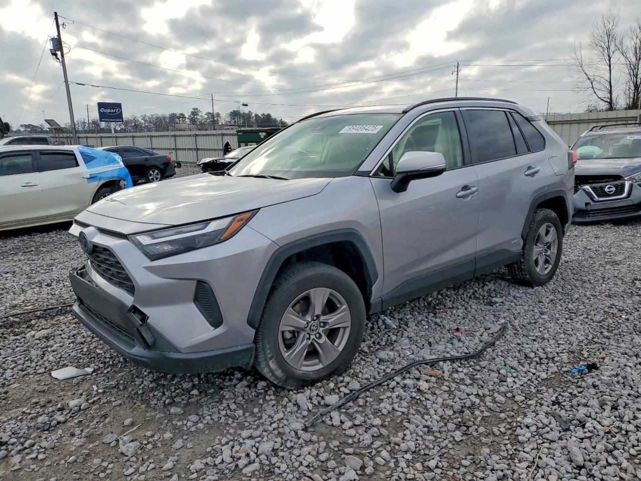 2022 Toyota Rav4 Xle - zdjęcie główne