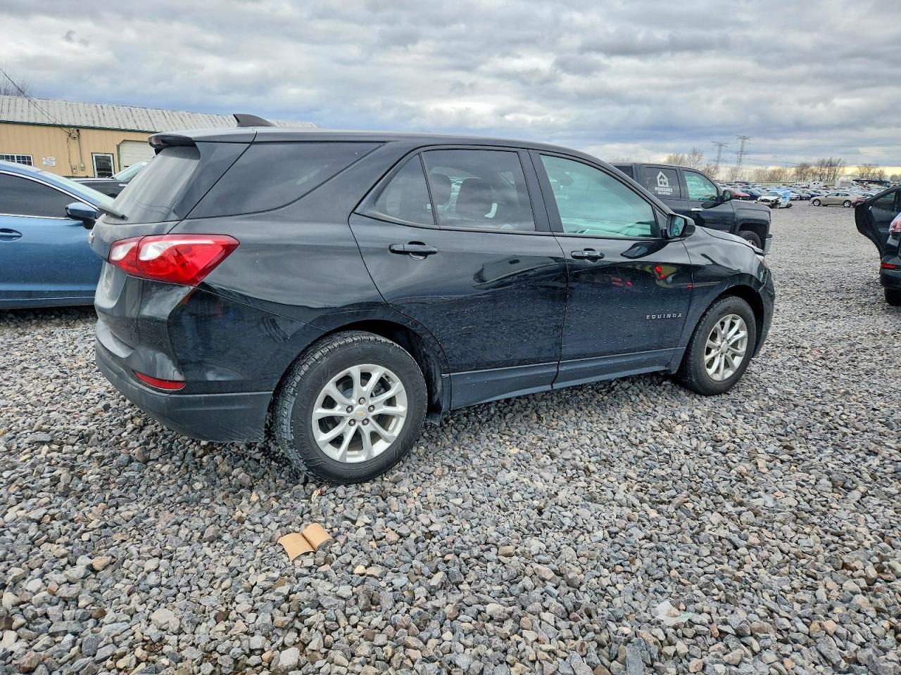 2020 Chevrolet Equinox Ls - zdjęcie 3