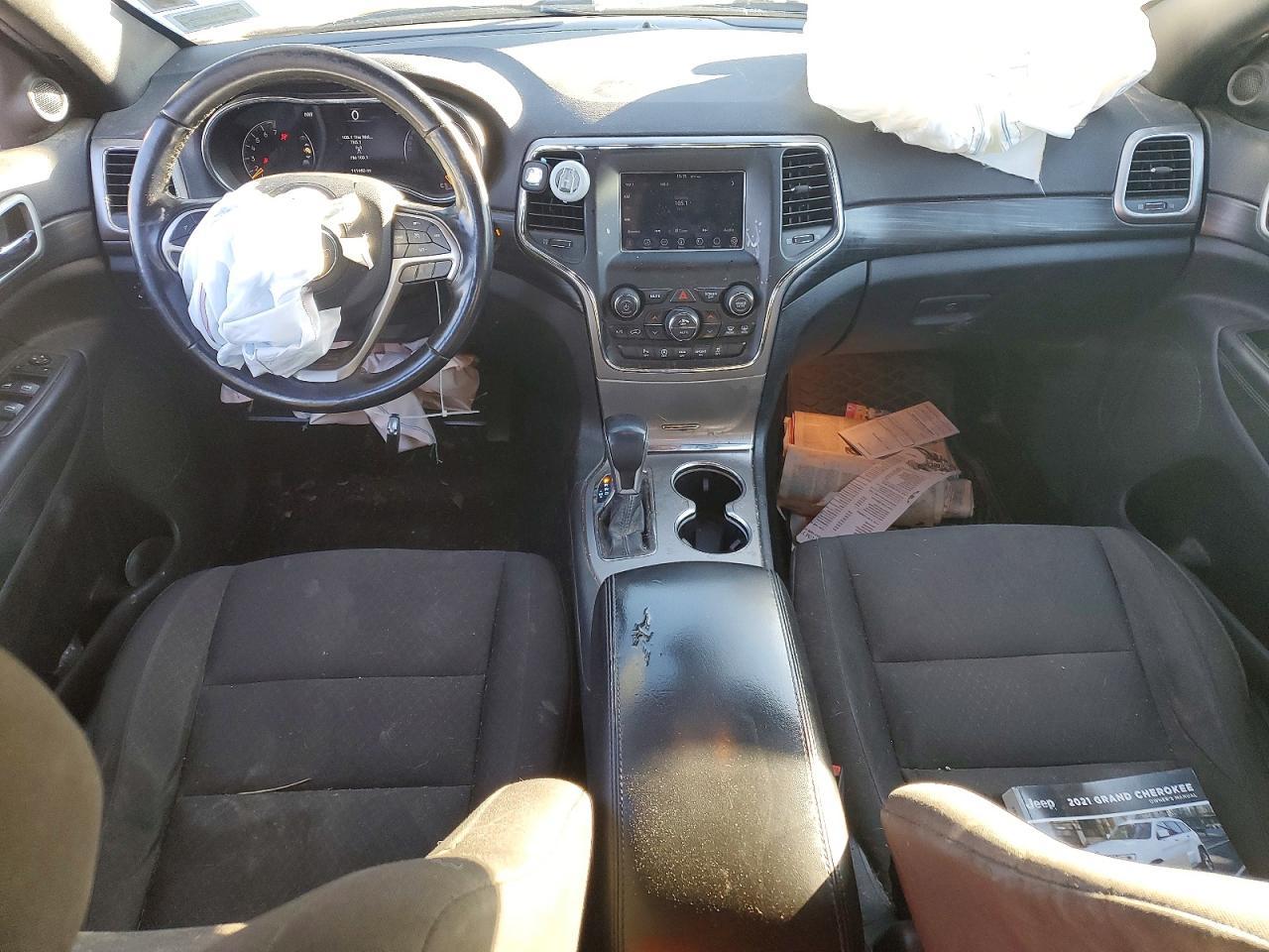 2021 Jeep Grand Cherokee Laredo - zdjęcie 8