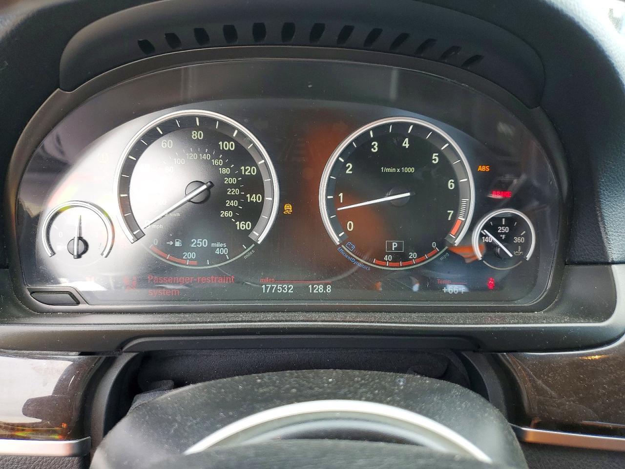 2013 BMW 535 I - zdjęcie 9