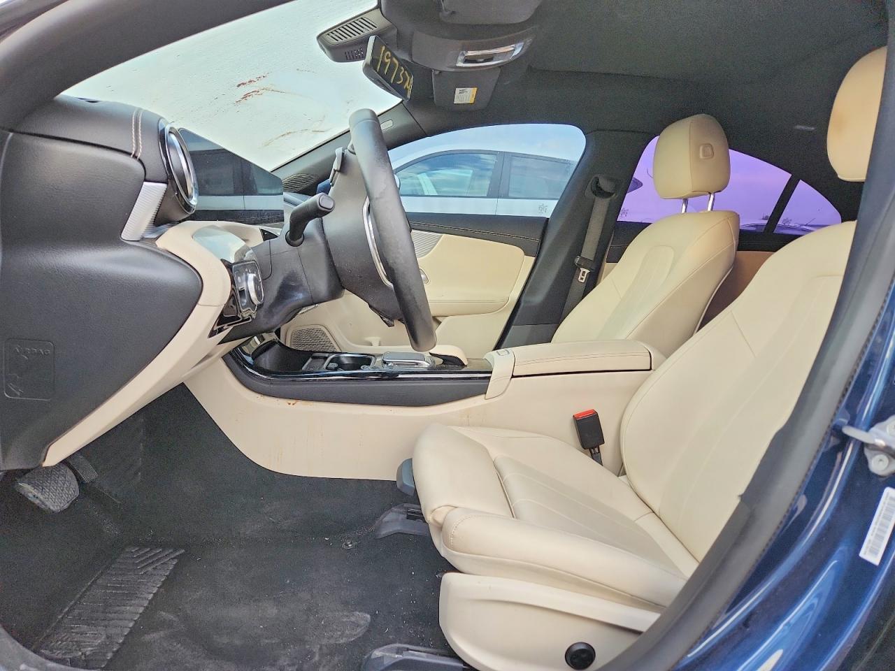 2021 Mercedes-Benz Cla 250 - zdjęcie 7