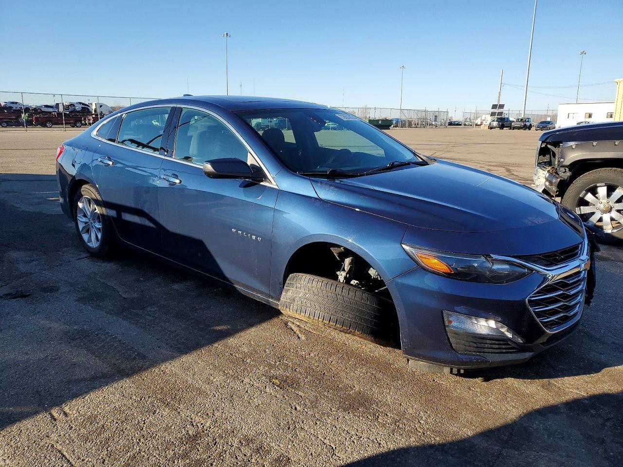 2022 Chevrolet Malibu Lt - zdjęcie 4