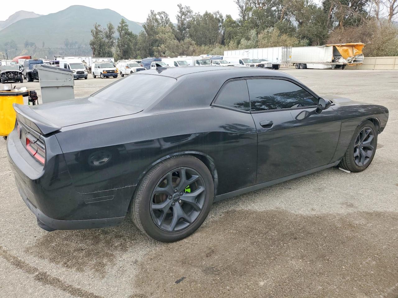 2015 Dodge Challenger Sxt - zdjęcie 3
