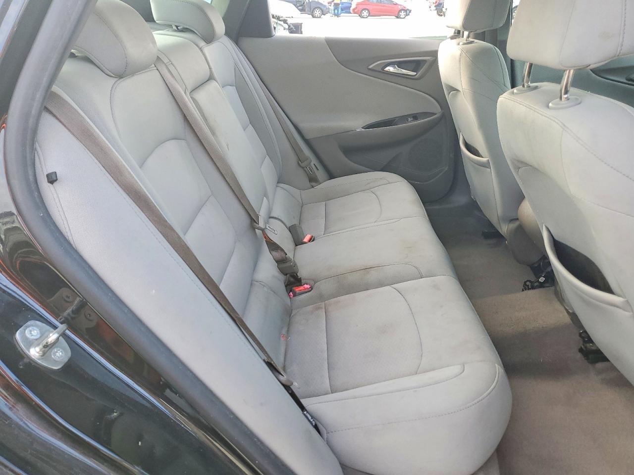 2017 Chevrolet Malibu Ls - zdjęcie 10