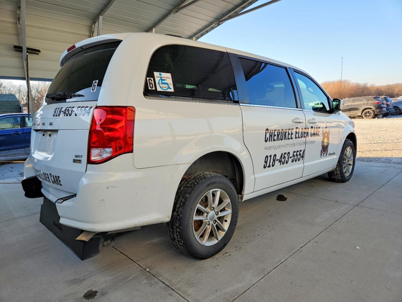 2019 Dodge Grand Caravan Sxt - Wheelchair Van - zdjęcie 3