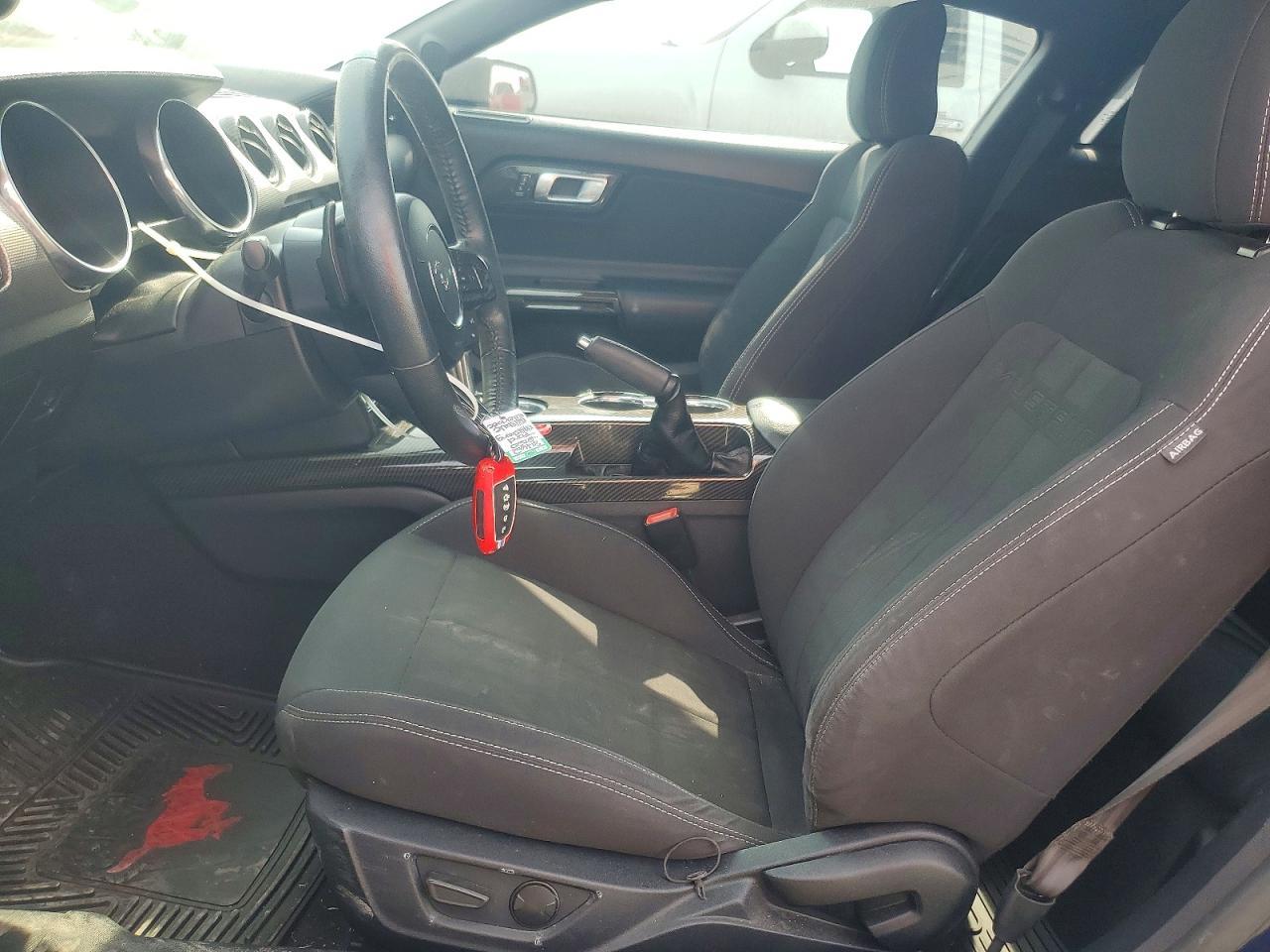 2020 Ford Mustang - zdjęcie 7