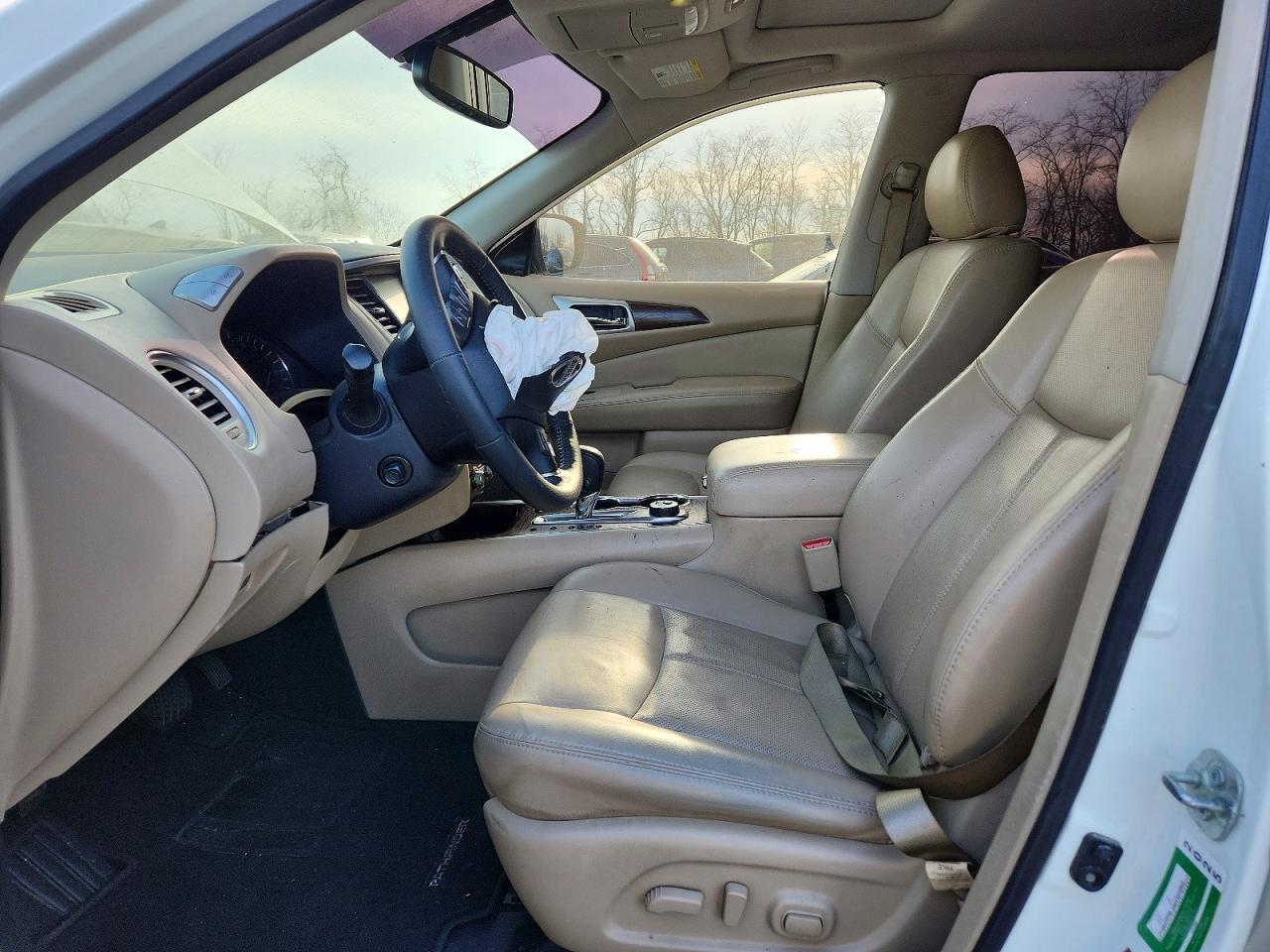 2020 Nissan Pathfinder Platinum - zdjęcie 7