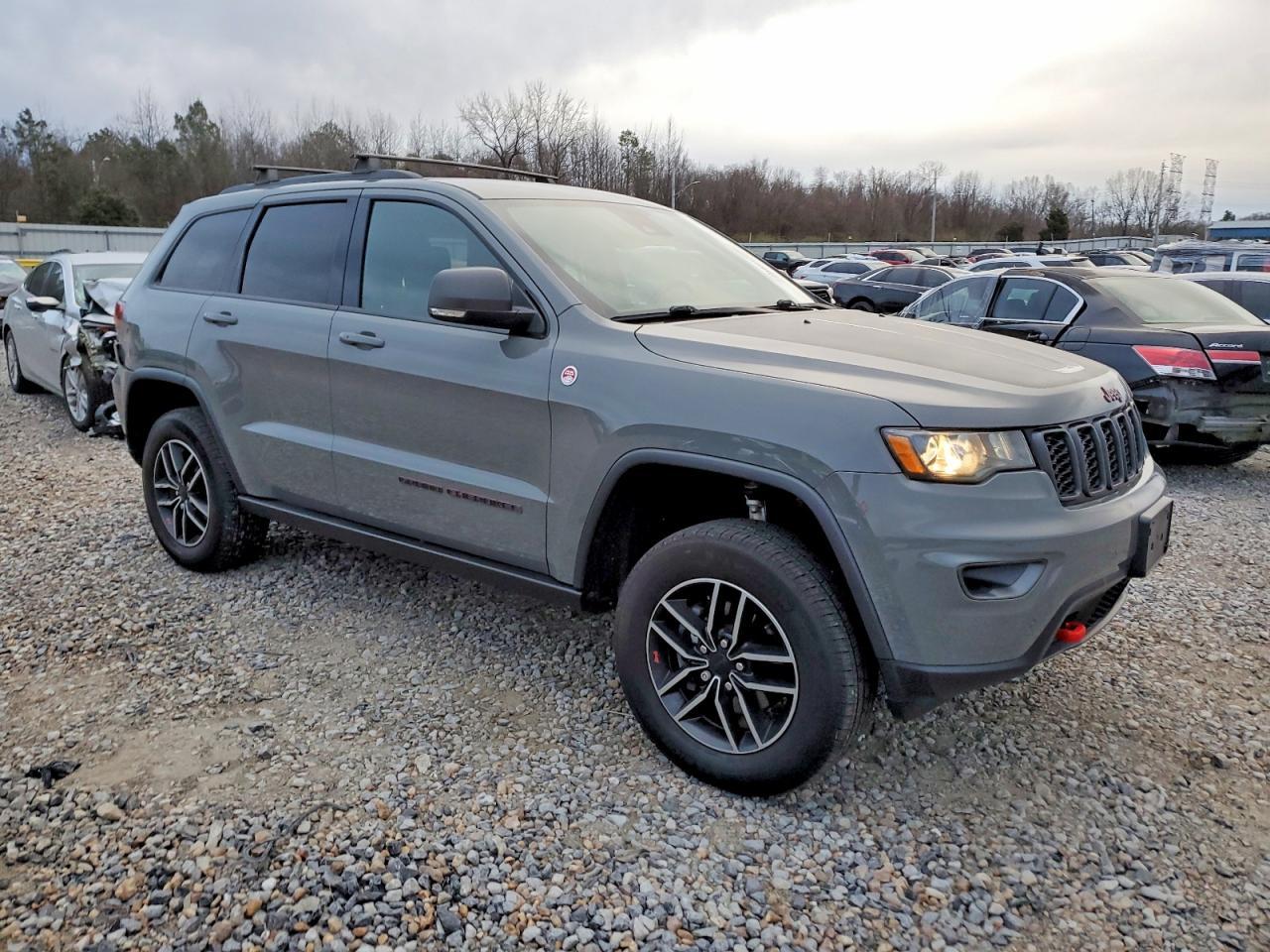 2019 Jeep Grand Cherokee Trailhawk - zdjęcie 4
