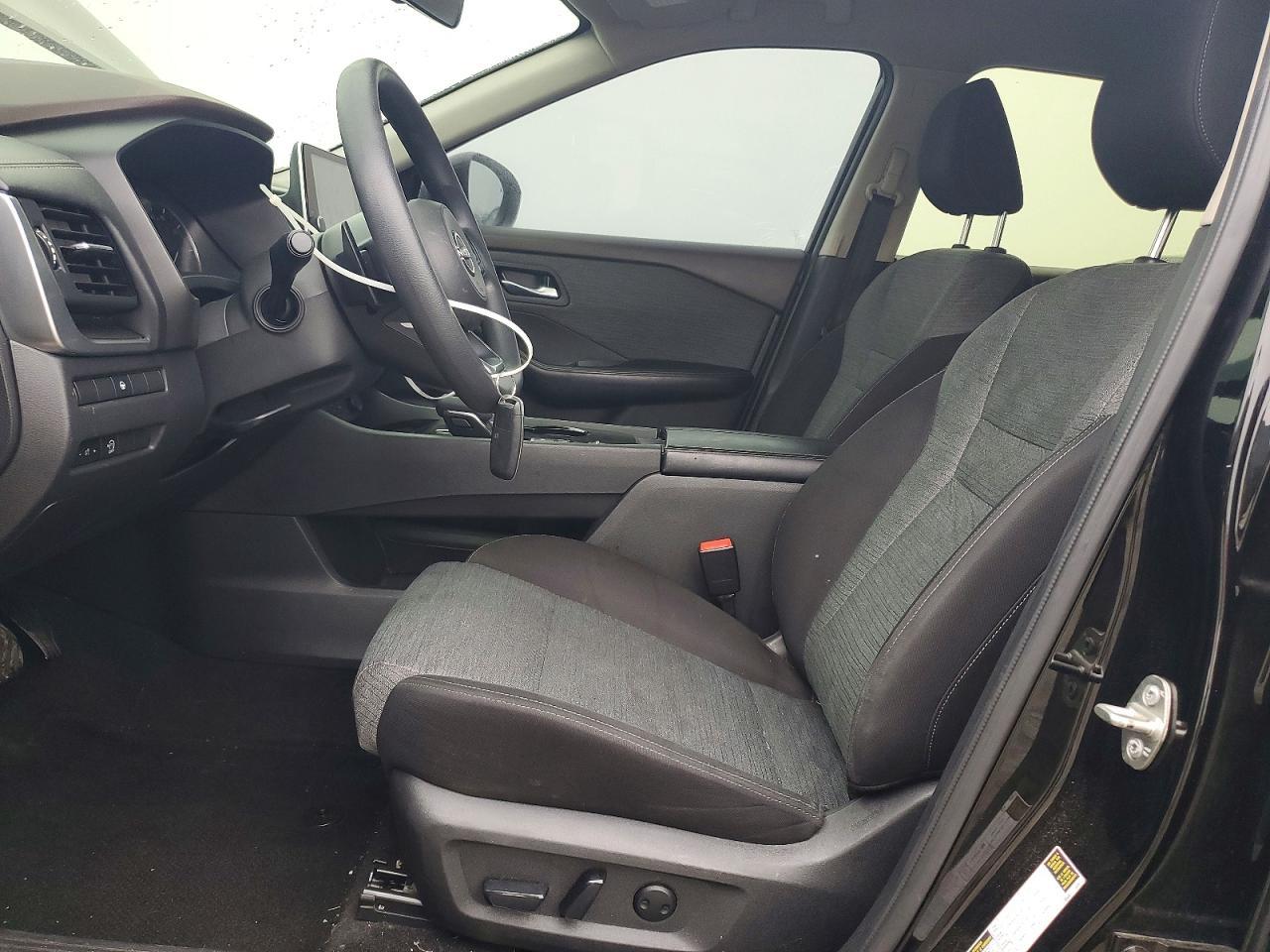 2023 Nissan Rogue Sv - zdjęcie 7