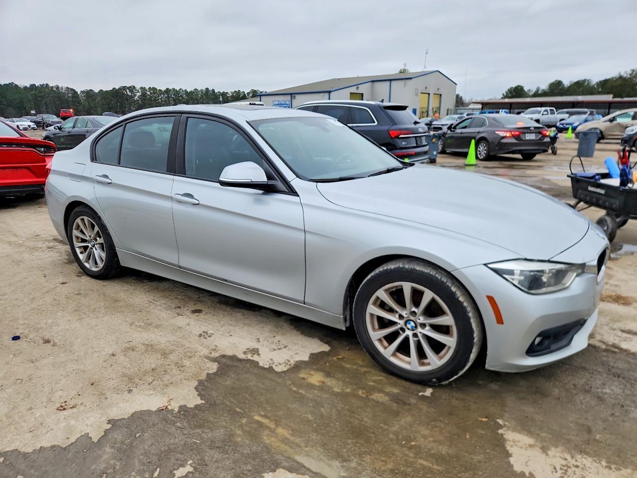 2018 BMW 320 I - zdjęcie 4