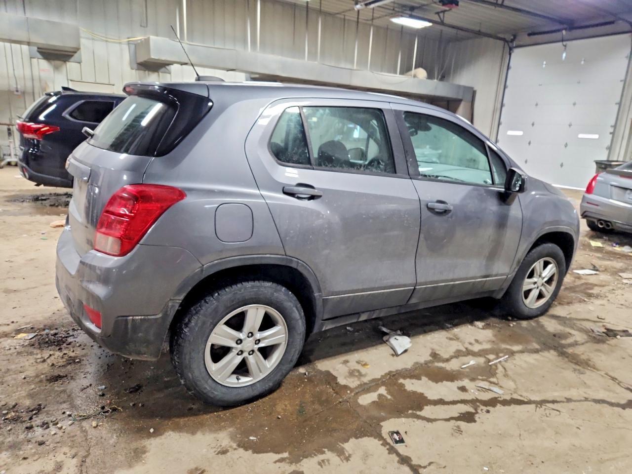 2020 Chevrolet Trax Ls - zdjęcie 3