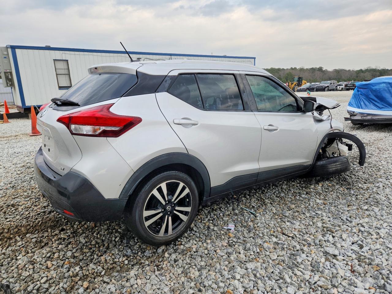 2019 Nissan Kicks Sv - zdjęcie 3