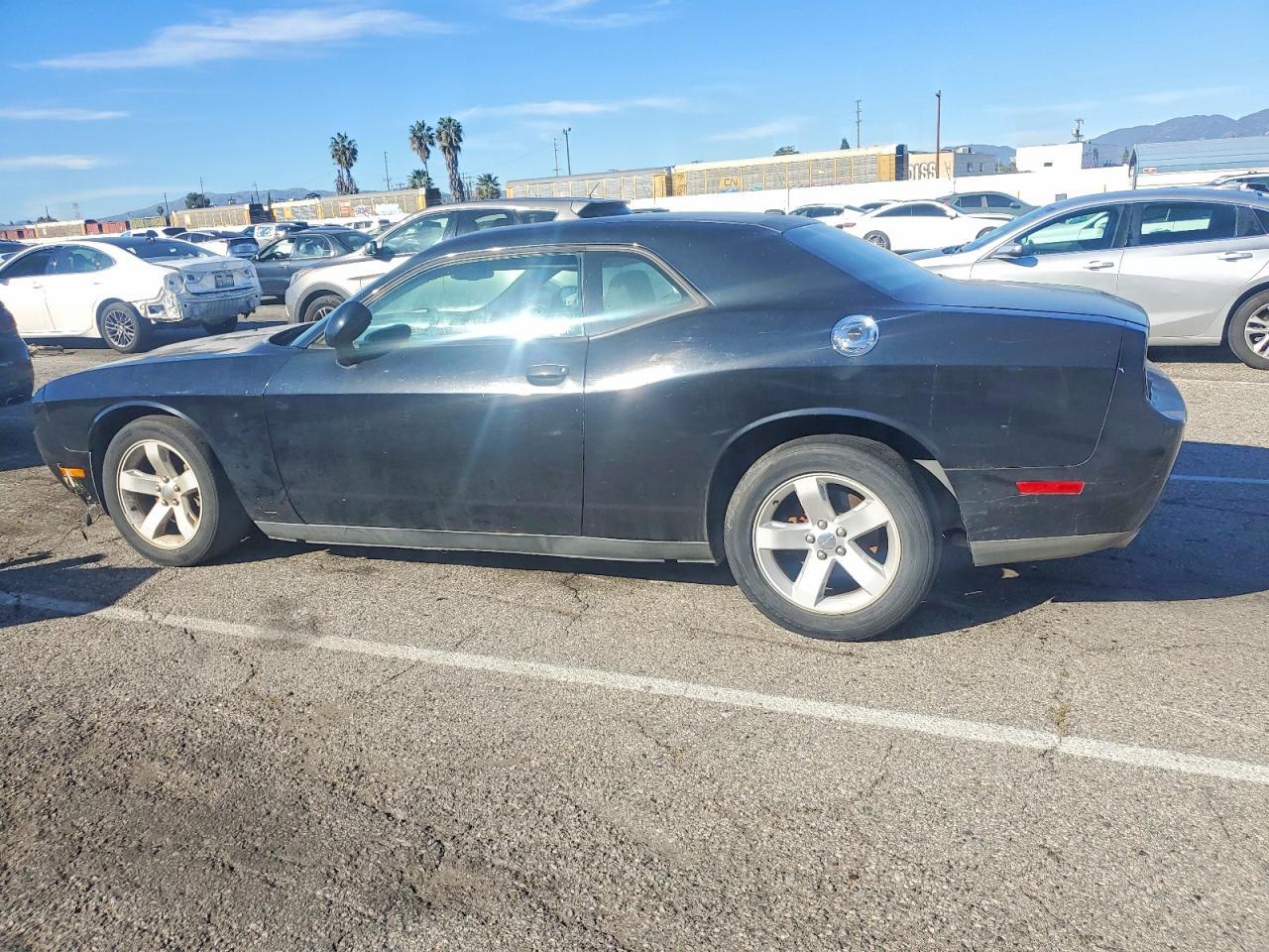 2013 Dodge Challenger Sxt - zdjęcie 2