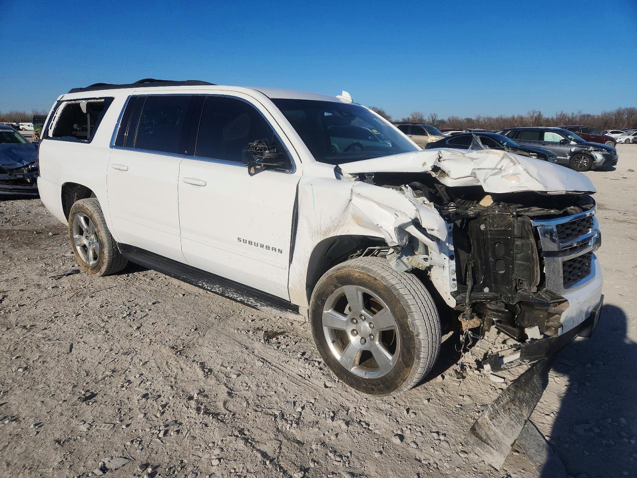 2019 Chevrolet Suburban K1500 Ls - zdjęcie 4