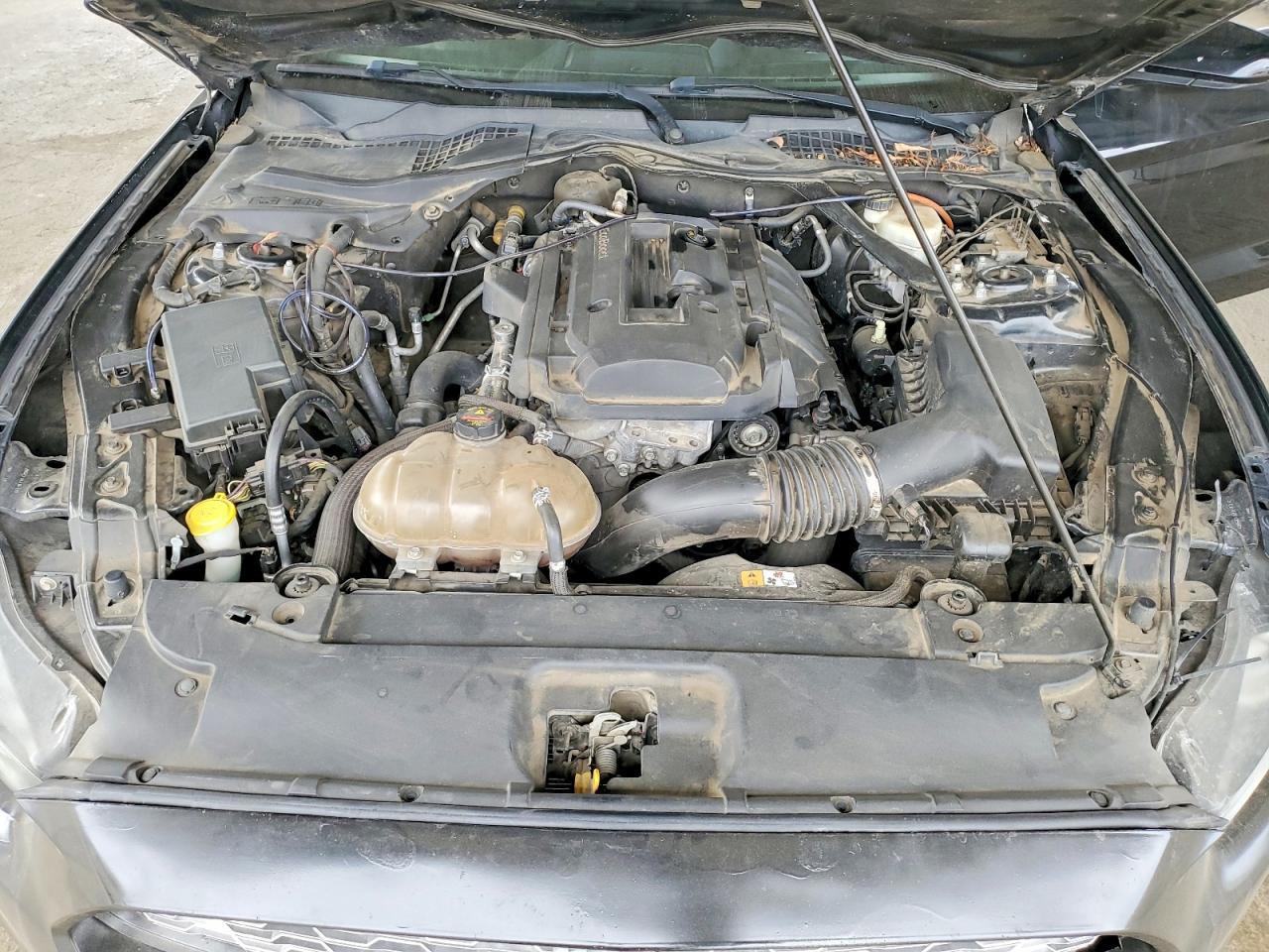 2016 Ford Mustang - zdjęcie 11