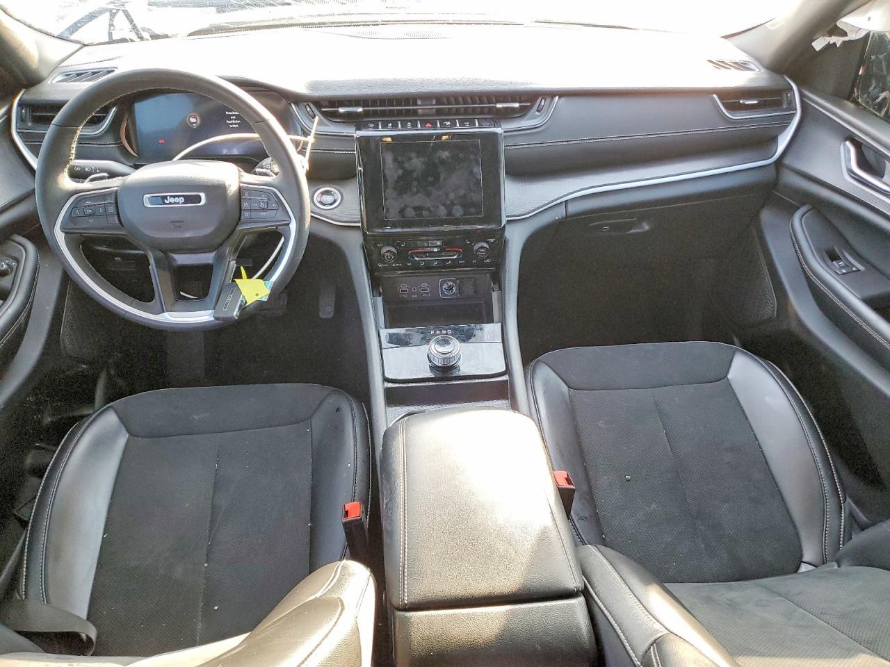 2024 Jeep Grand Cherokee L Laredo - zdjęcie 8