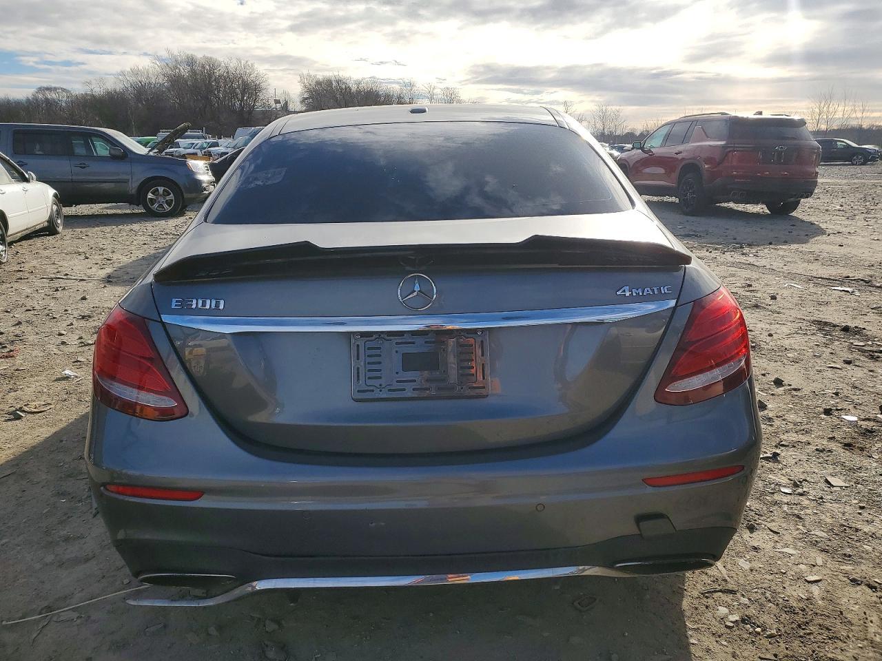 2017 Mercedes-Benz E 300 4Matic - zdjęcie 6