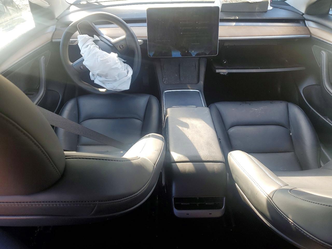 2023 Tesla Model 3 - zdjęcie 8