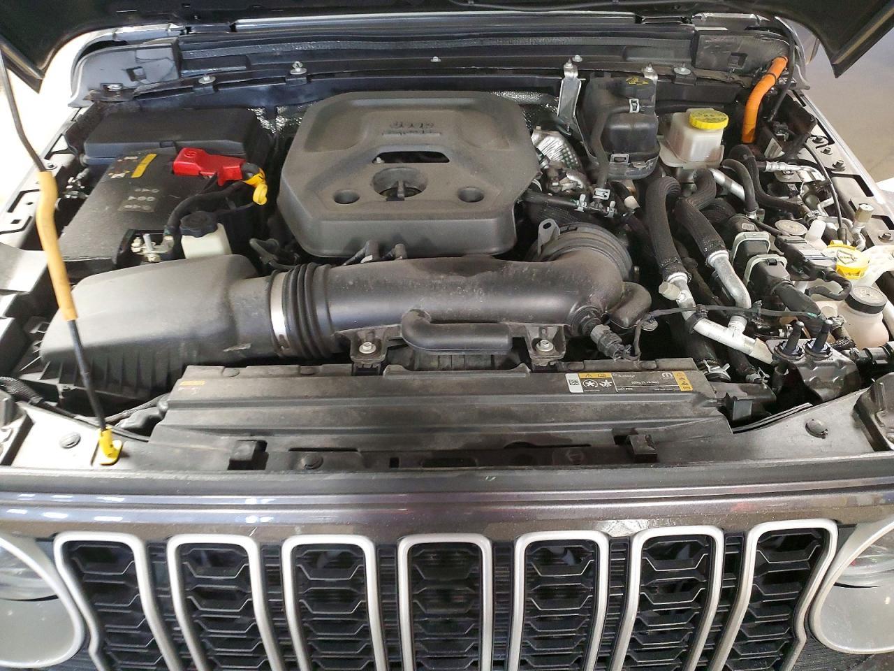 2024 Jeep Wrangler Sahara 4Xe - zdjęcie 11