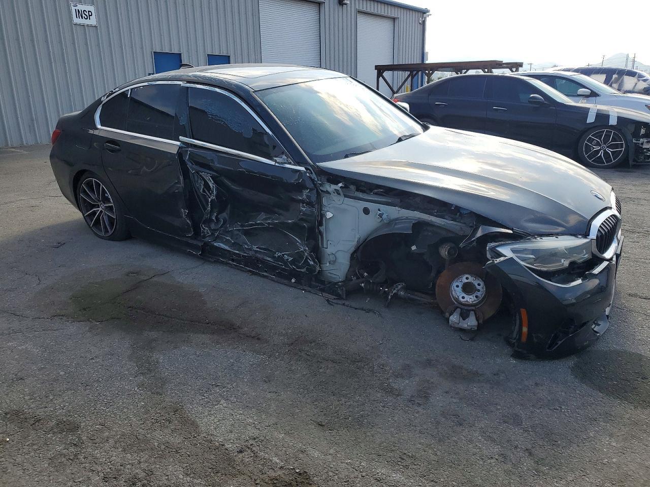 BMW Seria 3 - zdjęcie 4