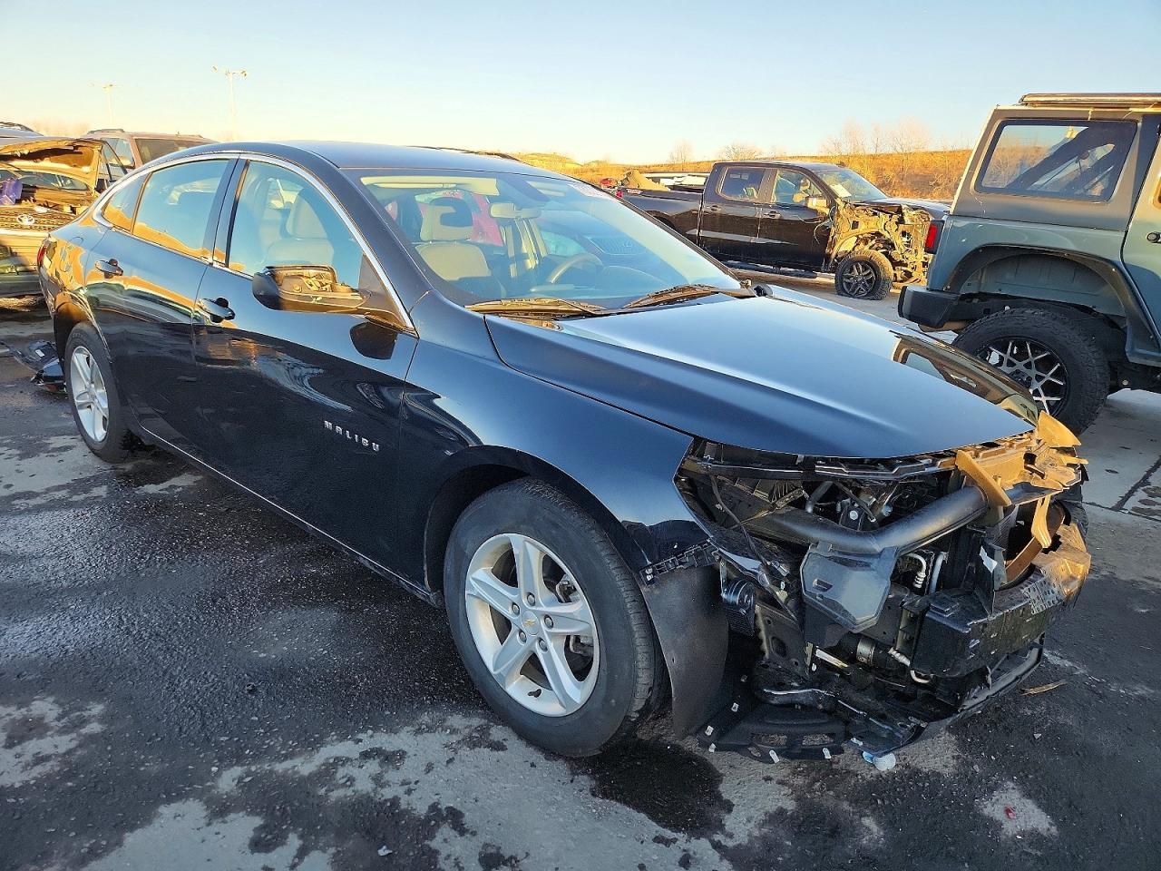 2018 Chevrolet Malibu Ls - zdjęcie 4