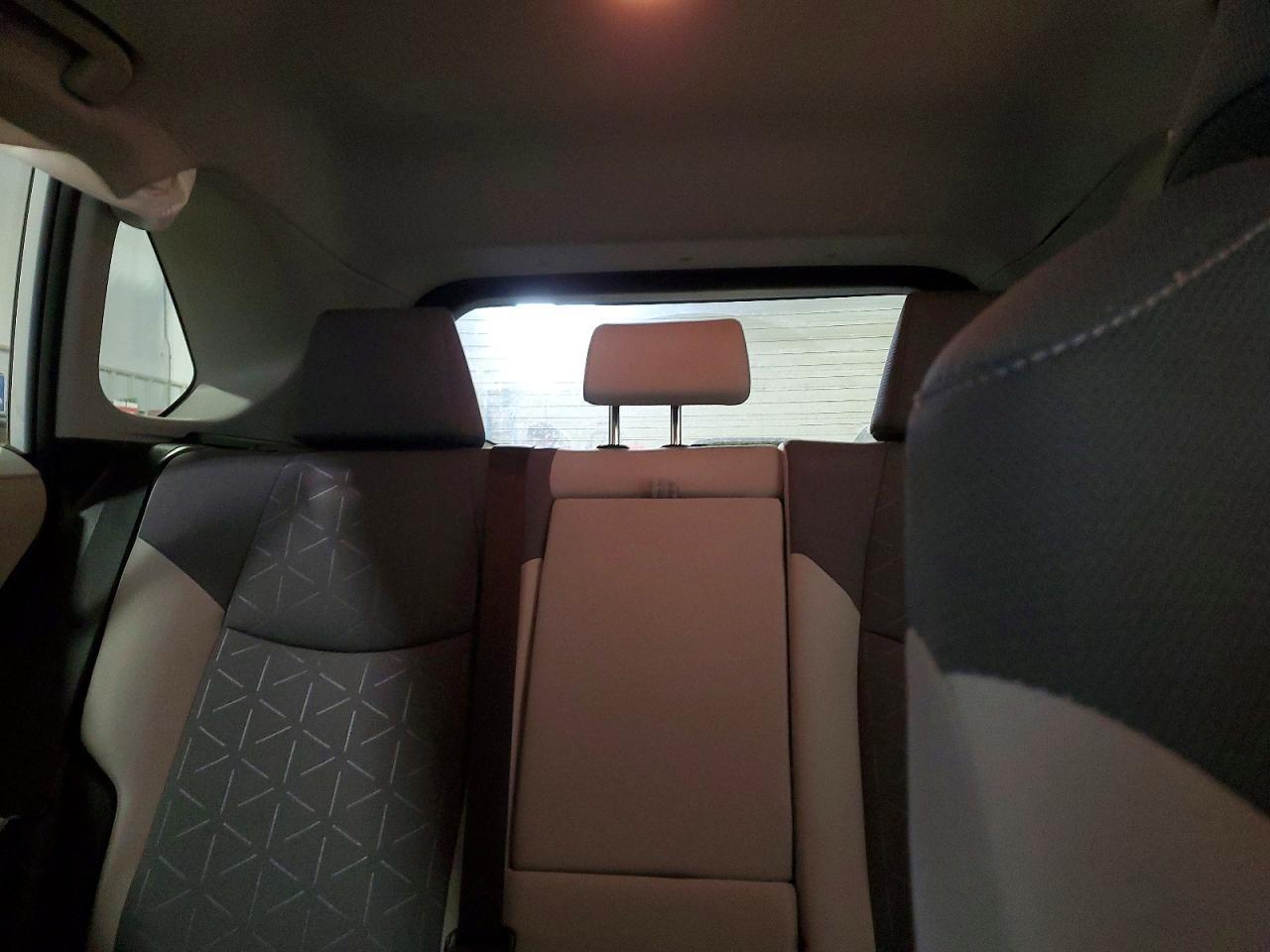 2020 Toyota Rav4 Xle - zdjęcie 10