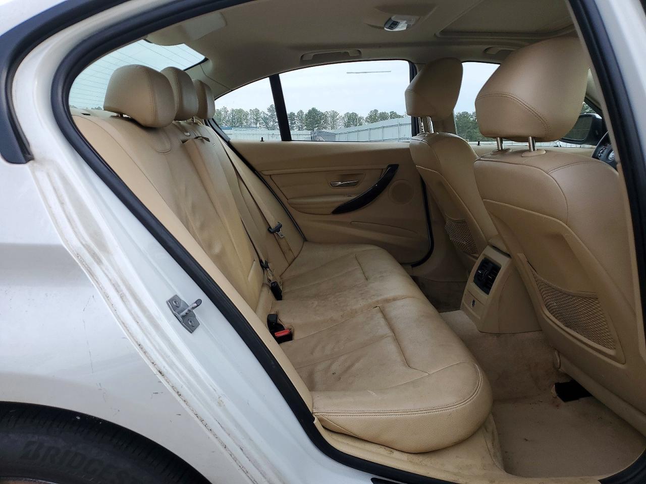 2014 BMW 328 I - zdjęcie 10