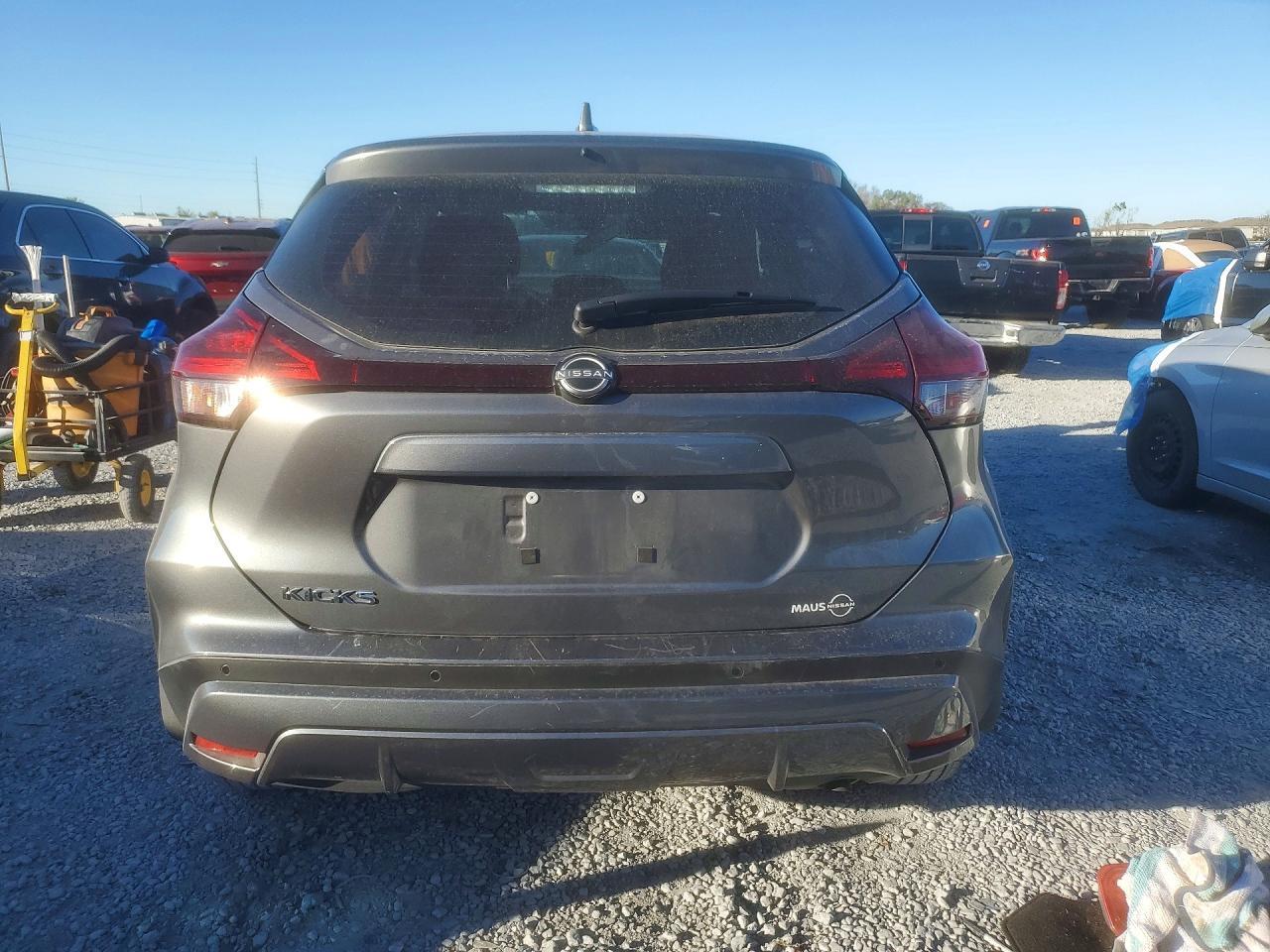 2025 Nissan Kicks Play S - zdjęcie 6