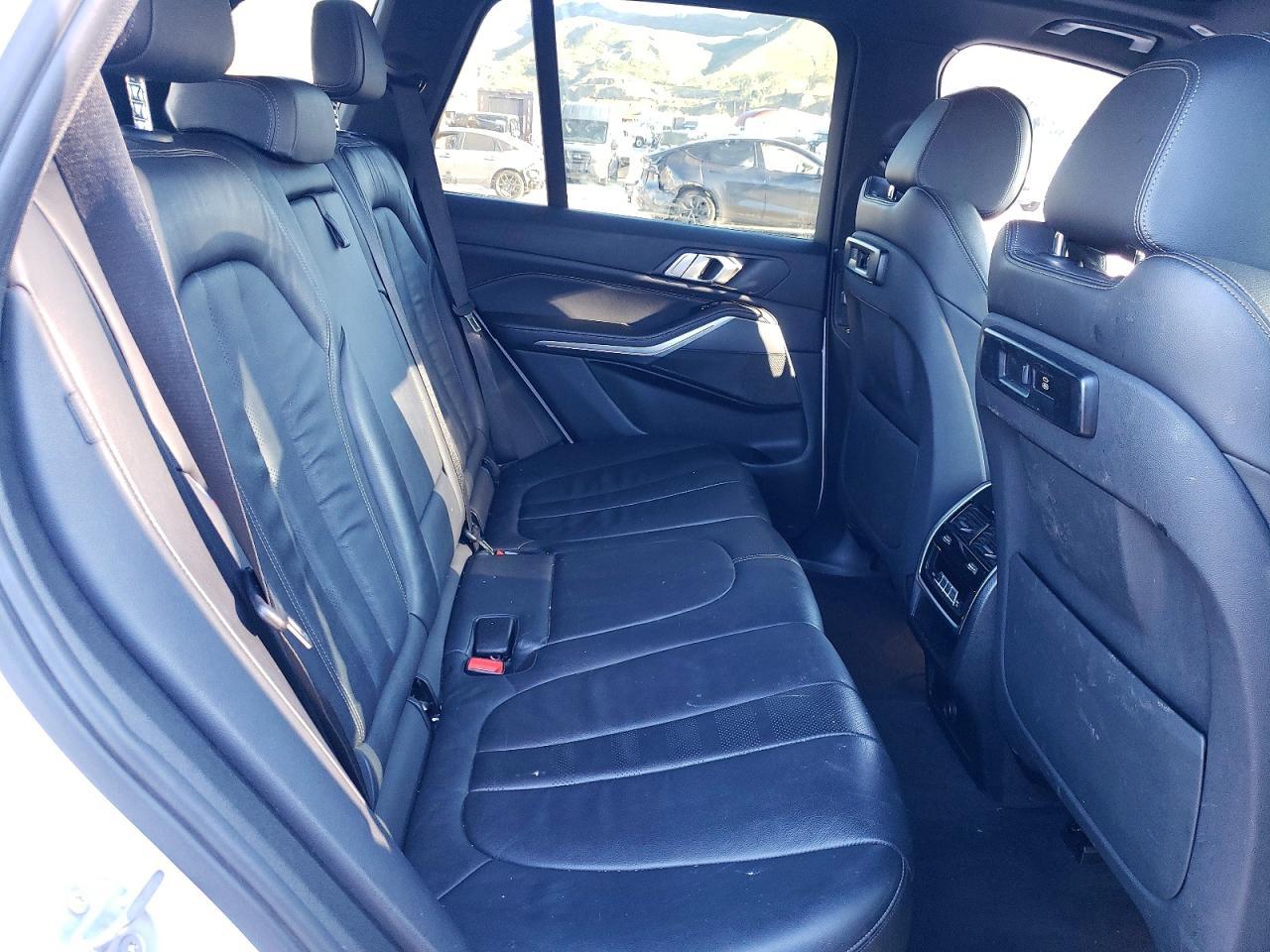 2019 BMW X5 xDrive40I - zdjęcie 11