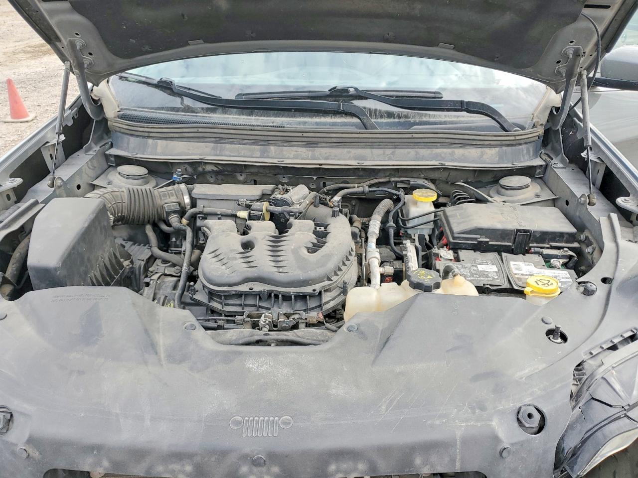 2019 Jeep Cherokee Latitude Plus - zdjęcie 11