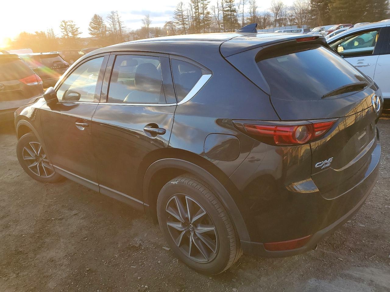 2017 Mazda Cx-5 Grand Touring - zdjęcie 2