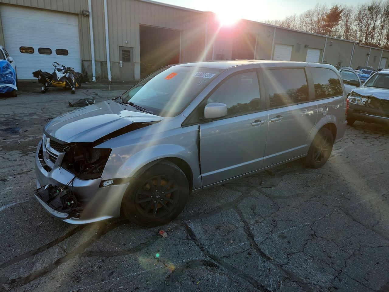 2019 Dodge Grand Caravan Gt - zdjęcie główne