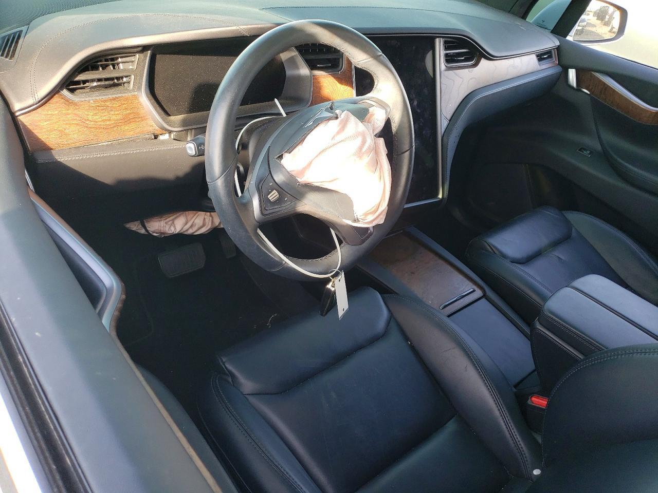 2021 Tesla Model X - zdjęcie 8