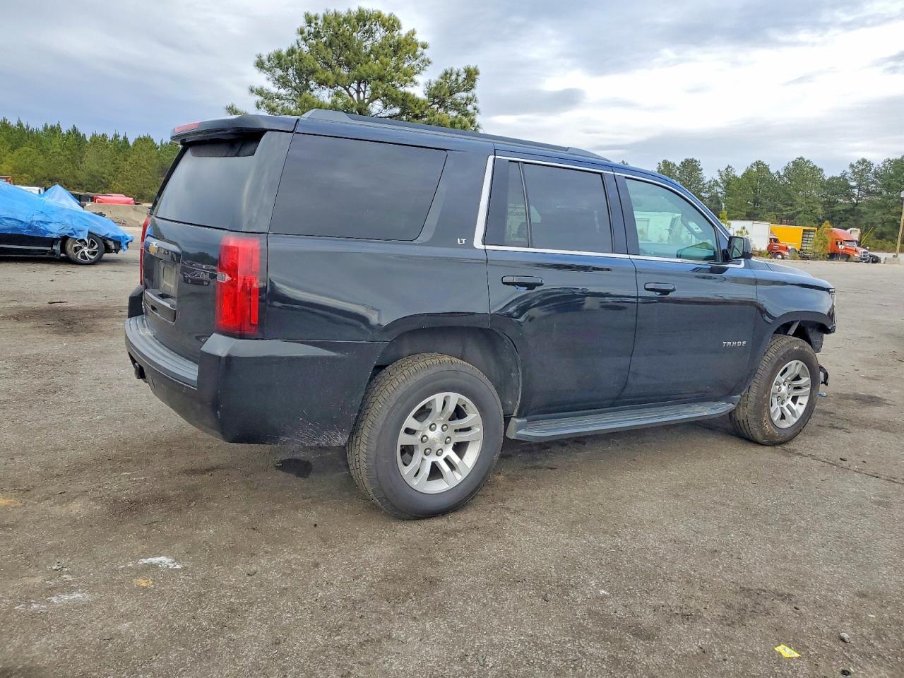 2020 Chevrolet Tahoe C1500 Lt - zdjęcie 3