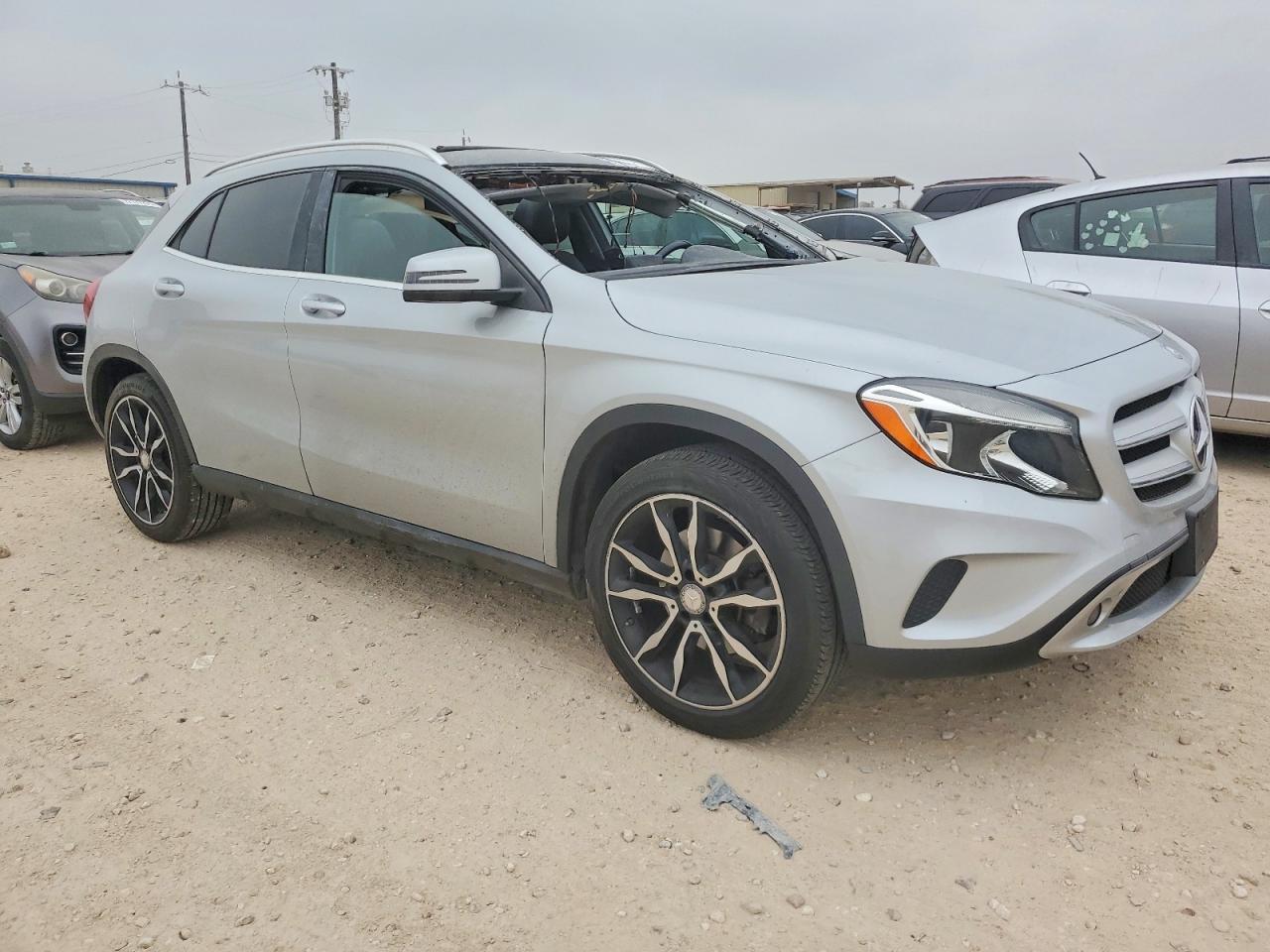 2015 Mercedes-Benz Gla 250 4Matic - zdjęcie 4