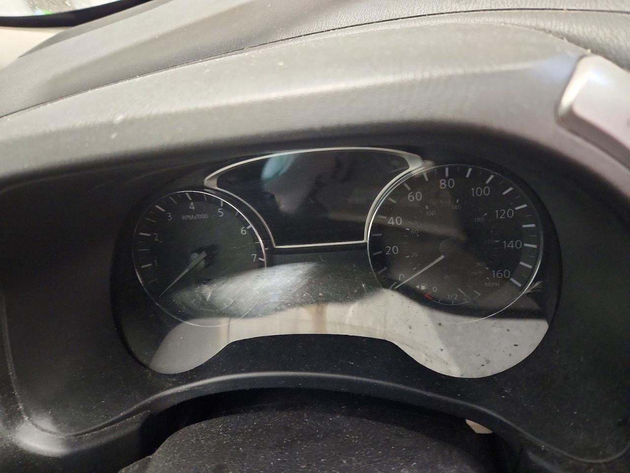 2020 Nissan Pathfinder Sv - zdjęcie 9