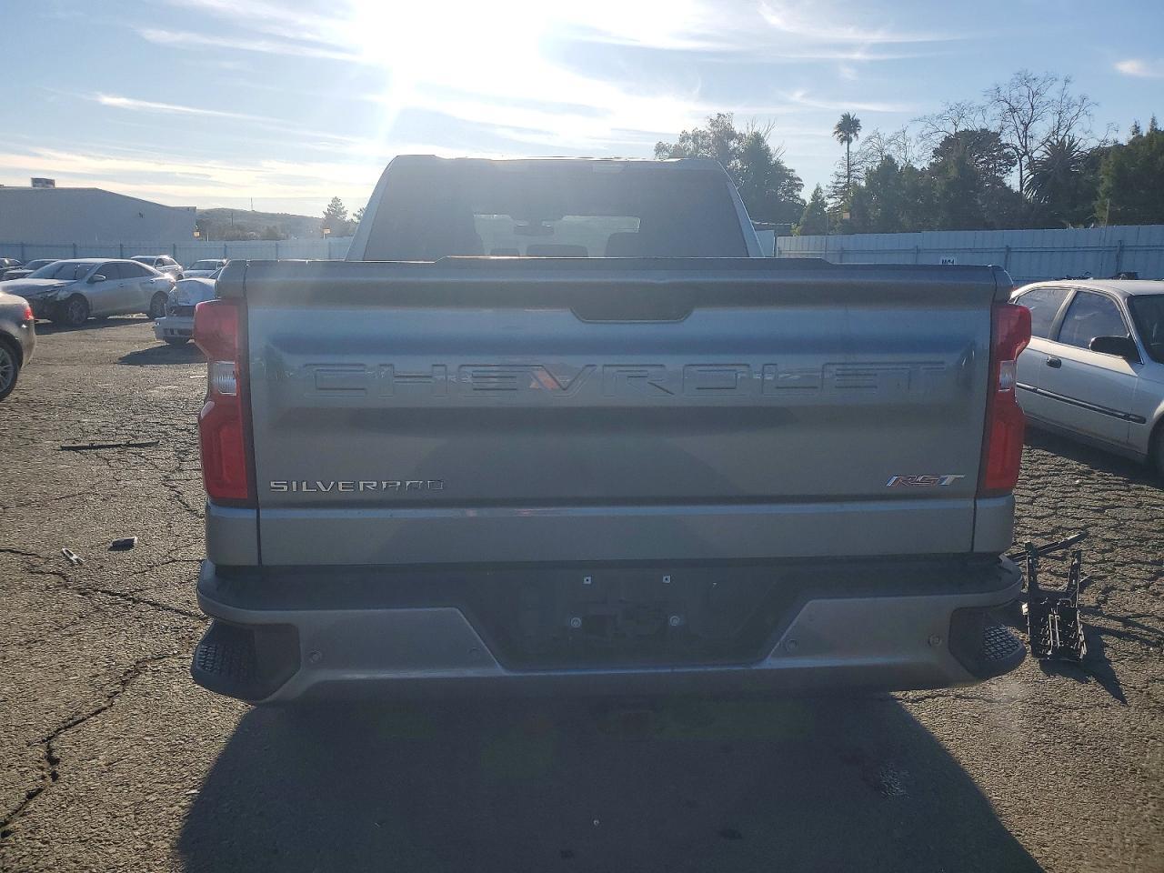 2020 Chevrolet Silverado C1500 Rst - zdjęcie 6