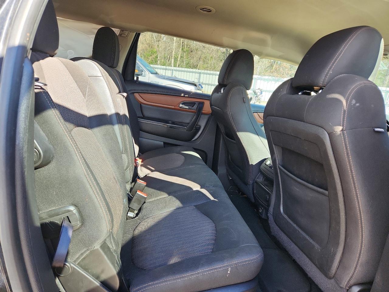 2016 Chevrolet Traverse Lt - zdjęcie 11