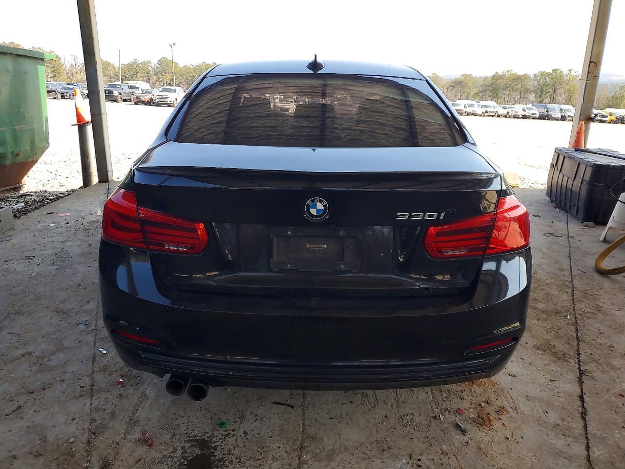 2018 BMW 330 I - zdjęcie 6