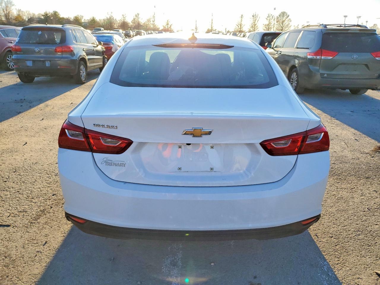 2022 Chevrolet Malibu Ls - zdjęcie 6