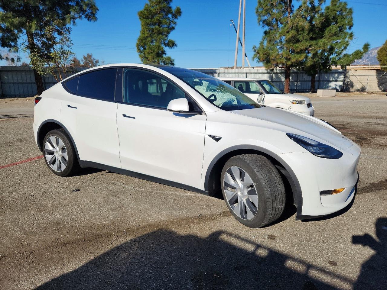 2023 Tesla Model Y - zdjęcie 4