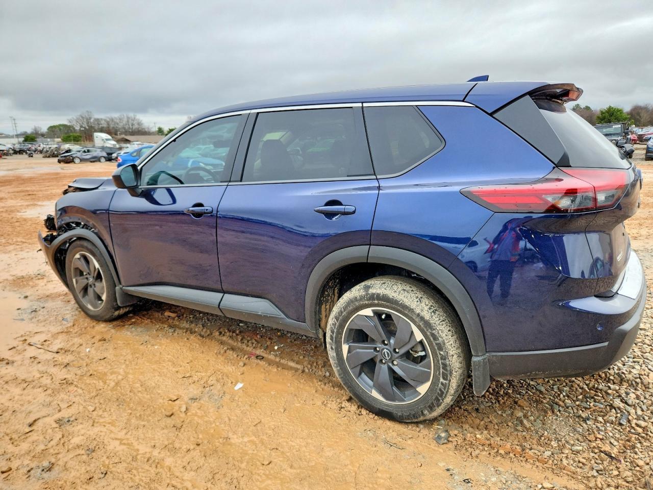 2025 Nissan Rogue Sv - zdjęcie 2