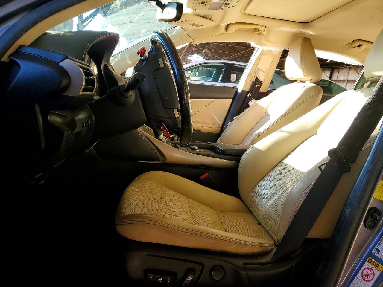 2016 Lexus Is 200T - zdjęcie 7