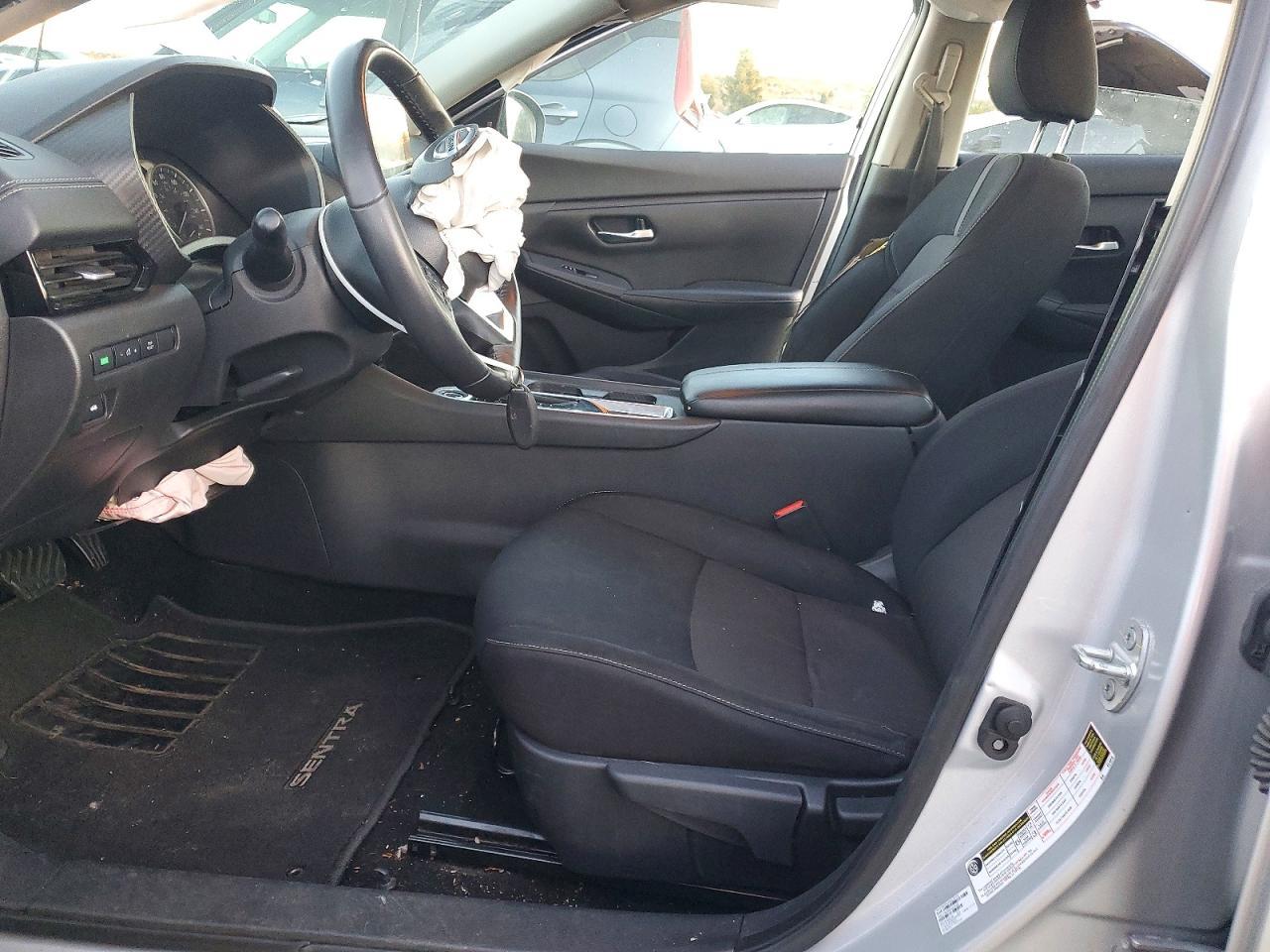 2021 Nissan Sentra Sv - zdjęcie 7